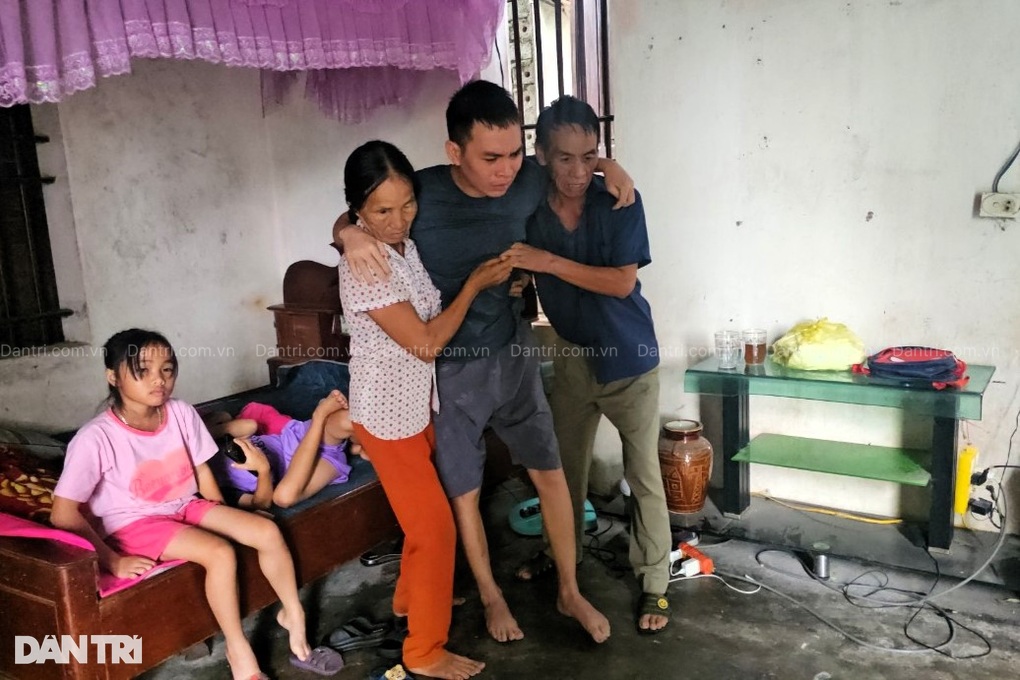 Hơn 335 triệu đồng đến với người vợ trẻ chăm chồng tai biến, 2 con thơ dại - 3 Hơn 335 triệu đồng đến với người vợ trẻ chăm chồng tai biến, 2 con thơ dại - 3