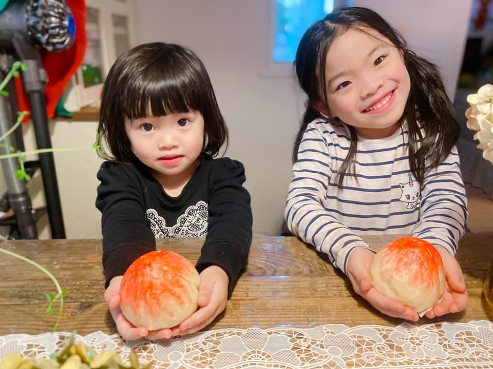 Cách làm bánh bao quả đào tiên bày mâm chay Tết Nguyên tiêu - 9 Cách làm bánh bao quả đào tiên bày mâm chay Tết Nguyên tiêu - 9