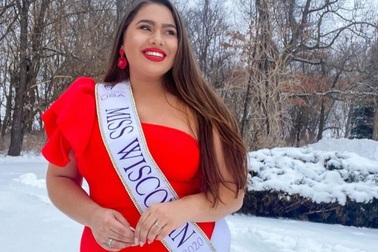 "Nàng béo" 100kg lọt top 12 Hoa hậu Trái đất Mỹ