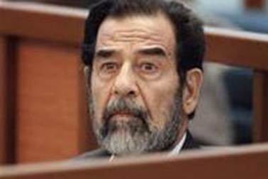 Saddam “thích” bị xử bắn