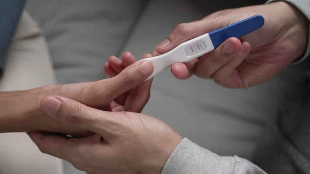 Vui mừng thông báo có thai, tôi ngớ người trước đề nghị của bạn trai - 1 Vui mừng thông báo có thai, tôi ngớ người trước đề nghị của bạn trai - 1