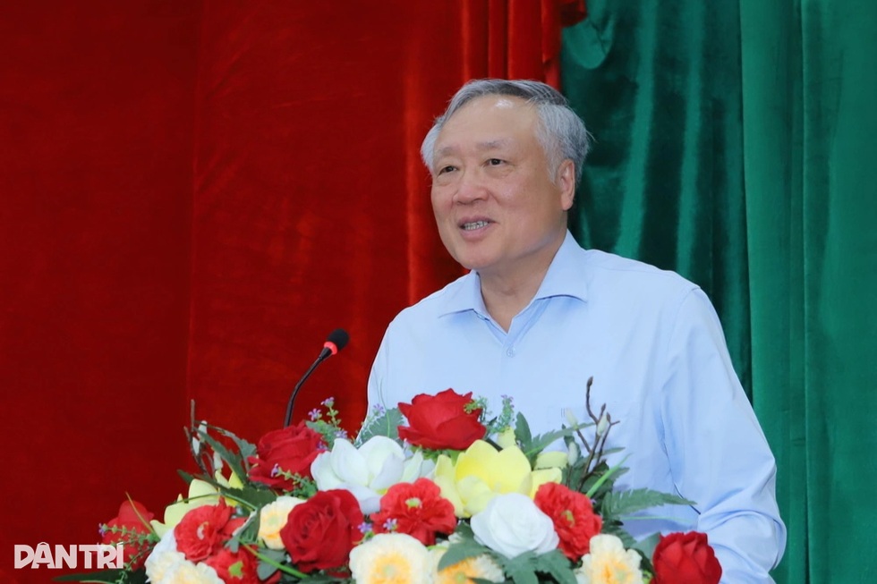 Phó Thủ tướng Nguyễn Hòa Bình thăm, tặng quà người có công tại Thanh Hóa - 5 Phó Thủ tướng Nguyễn Hòa Bình thăm, tặng quà người có công tại Thanh Hóa - 5