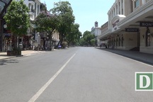 Hà Nội: Nắng nóng gay gắt, phố đi bộ vắng tanh như sáng mùng 1 Tết