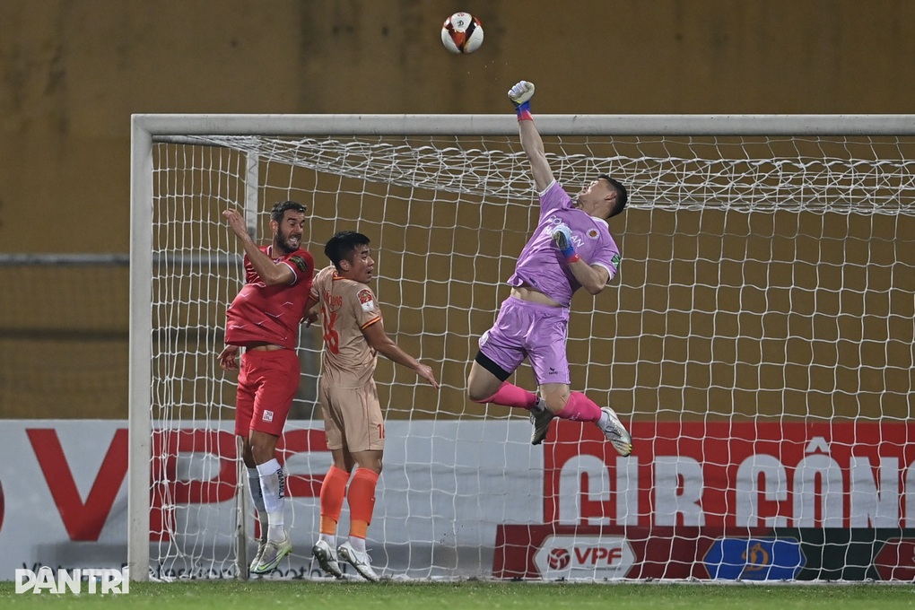 Patrik Lê Giang ra mắt, CLB Công An Hà Nội hòa Hải Phòng - 6