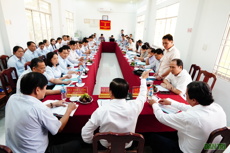 Thứ trưởng Lê Tấn Dũng: Cần đẩy nhanh tiến độ hỗ trợ nhóm lao động tự do - 3 Thứ trưởng Lê Tấn Dũng: Cần đẩy nhanh tiến độ hỗ trợ nhóm lao động tự do - 3