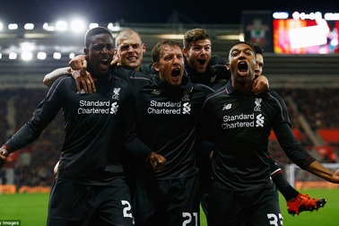 Liverpool "chơi tennis" trên sân Southampton