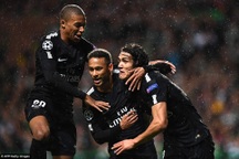 Bộ ba 466 triệu euro rực sáng, PSG đại thắng 5-0 ở Champions League