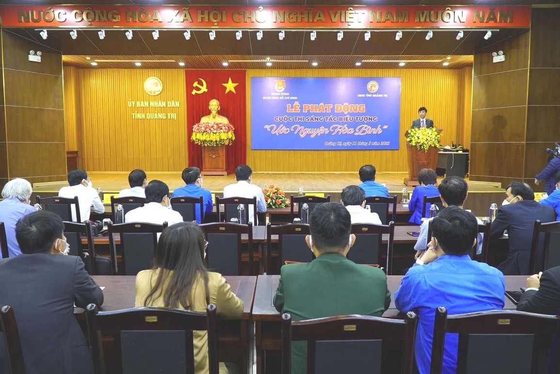 Sáng tác biểu tượng Ước nguyện Hòa bình đặt ở Di tích Quốc gia Hiền Lương - 1 Sáng tác biểu tượng Ước nguyện Hòa bình đặt ở Di tích Quốc gia Hiền Lương - 1