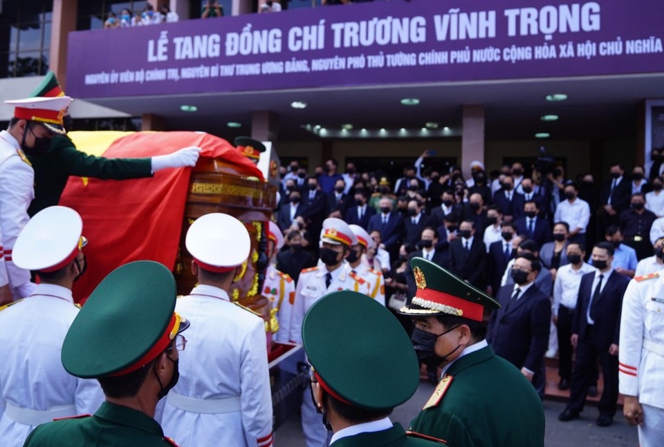 Lễ truy điệu và an táng nguyên Phó Thủ tướng Trương Vĩnh Trọng - 8 Lễ truy điệu và an táng nguyên Phó Thủ tướng Trương Vĩnh Trọng - 8