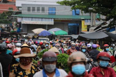 Đắk Nông trước giãn cách xã hội: Bán hết nửa tấn thịt heo trong một giờ