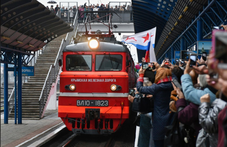 Nga khai trương tuyến đường sắt mới đến Crimea, Ukraine vào cuộc điều tra - 1 Nga khai trương tuyến đường sắt mới đến Crimea, Ukraine vào cuộc điều tra - 1