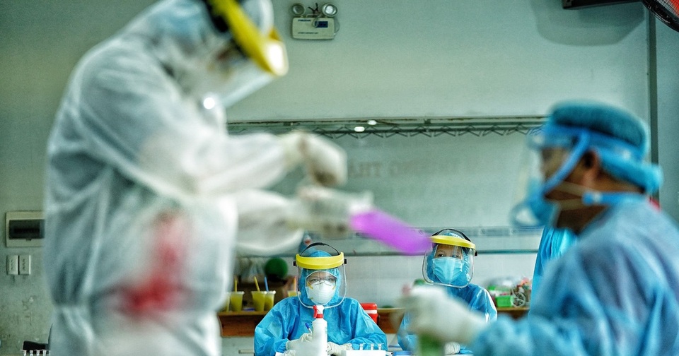 Covid-19 gặp thời tiết thuận lợi: Ai sẽ là mục tiêu hàng đầu của virus? - 1 Covid-19 gặp thời tiết thuận lợi: Ai sẽ là mục tiêu hàng đầu của virus? - 1