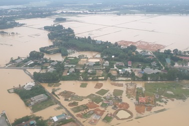 Hình thành bão số 6 trên Biển Đông, nhiều tỉnh miền Trung vẫn có mưa rất to