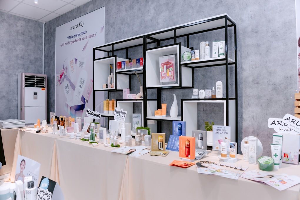 BeautyWorld tổ chức hội nghị tri ân khách hàng 2024 - 4 BeautyWorld tổ chức hội nghị tri ân khách hàng 2024 - 4