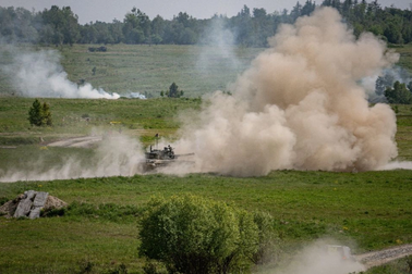 Nổ lớn tại căn cứ huấn luyện binh sĩ Ukraine ở Séc