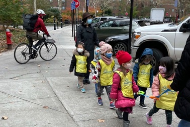 Nhiều trường học Mỹ đóng cửa trở lại do làn sóng Covid-19 mới