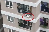 Vụ bé gái rơi từ tầng 12A: Buộc mọi chung cư lắp lưới, nên hay không?