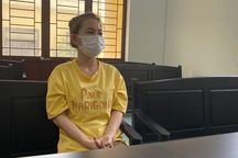 Bảo mẫu làm ngã bé 3 tuổi trong phòng tắm, gây tử vong