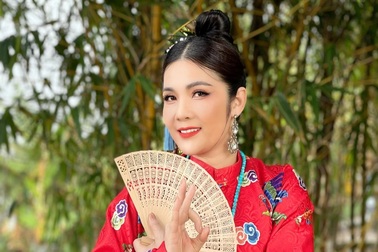 NSƯT Diệu Hương kết hợp ca Huế với nhạc đương đại gây bất ngờ