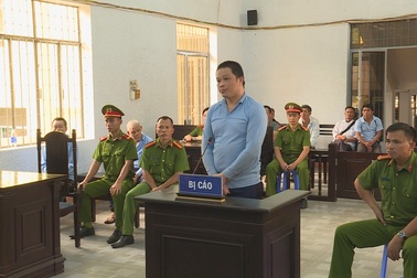 Y án tử hình kẻ đổ xăng thiêu 2 người thân của người tình