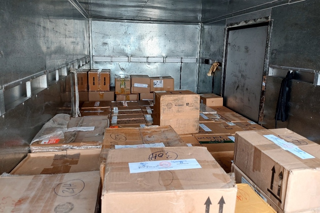 Phát hiện hai công ty tại TPHCM sản xuất, bán mỹ phẩm dỏm - 1