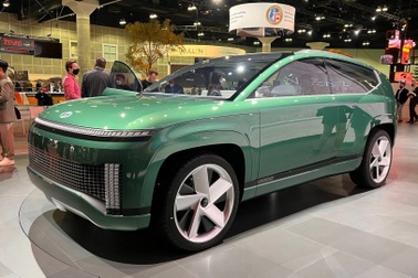 Hyundai SEVEN Concept ra mắt: Không gương cửa, không vô-lăng