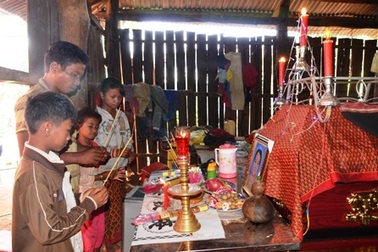 Vụ chìm xuồng trên sông Măng: Lần đầu tiên đi làm cũng là lần cuối cùng