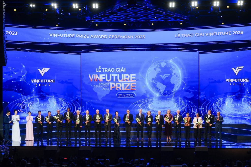 Tinh hoa nghệ thuật toàn cầu hội tụ tại Lễ trao giải VinFuture 2023 - 1 Tinh hoa nghệ thuật toàn cầu hội tụ tại Lễ trao giải VinFuture 2023 - 1
