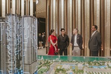 Ngô Thanh Vân - Huy Trần hẹn hò tại căn hộ "hàng hiệu" giữa trung tâm TPHCM