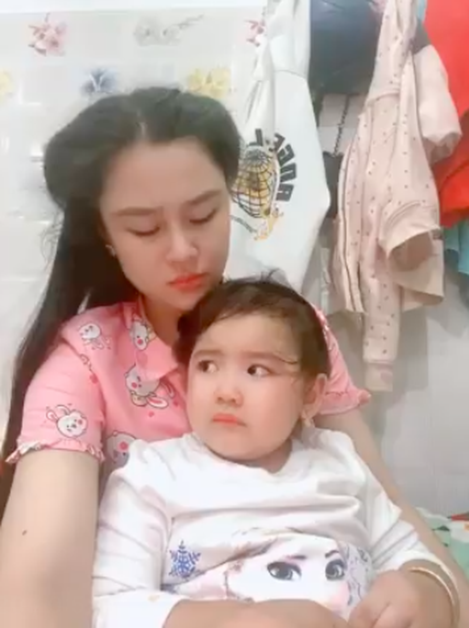 Trước khi qua đời, ca sĩ Vân Quang Long đã nói gì với vợ? - 2 Trước khi qua đời, ca sĩ Vân Quang Long đã nói gì với vợ? - 2