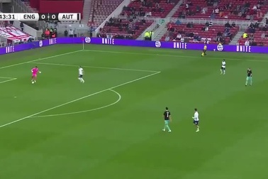 Alexander-Arnold dính chấn thương, tuyển Anh thắng nhẹ Áo