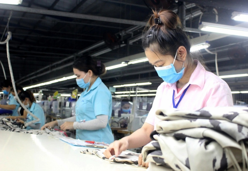 Phập phồng ngóng mức thưởng Tết năm Covid-19 - 1 Phập phồng ngóng mức thưởng Tết năm Covid-19 - 1
