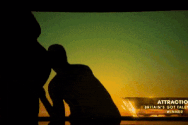 Vũ điệu khiến bạn vừa mỉm cười vừa xúc động