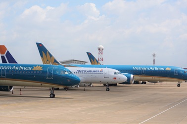 Hàng không, đường sắt đồng loạt giảm giá vé Tết