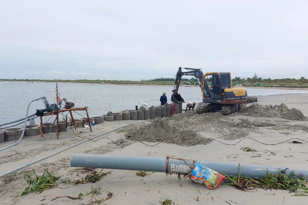 Lấn chiếm hơn 4,3ha đất công, một cá nhân bị phạt gần nửa tỷ đồng - 1 Lấn chiếm hơn 4,3ha đất công, một cá nhân bị phạt gần nửa tỷ đồng - 1