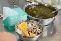 Lâm Đồng thanh tra bếp ăn trường học sau vụ tố thực phẩm kém chất lượng