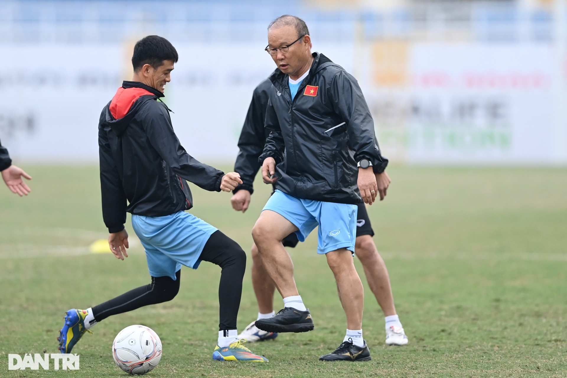 Buổi tập cuối cùng của HLV Park Hang Seo trên sân Mỹ Đình - 1