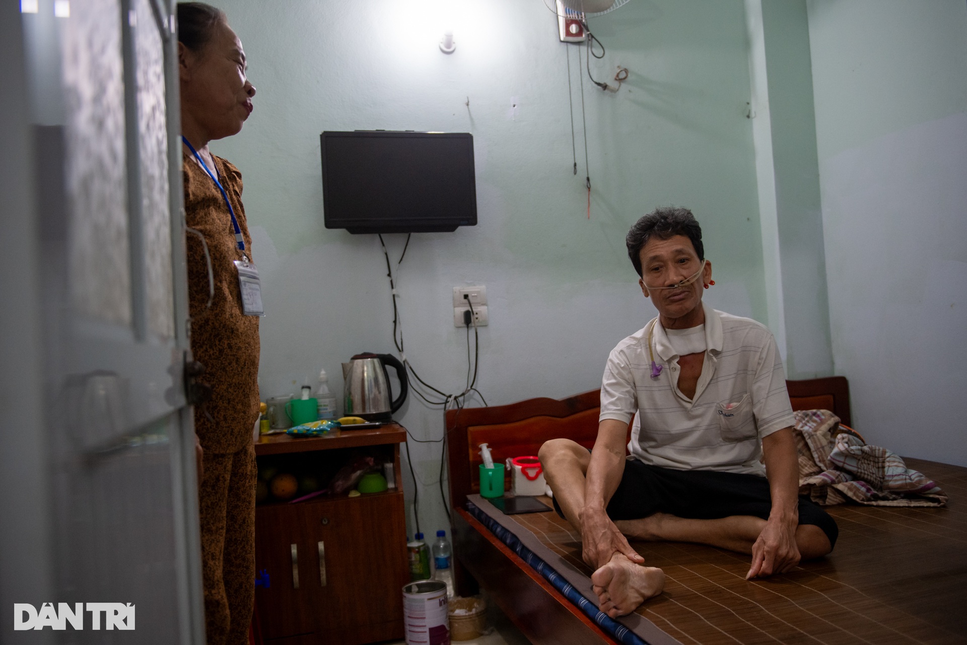 Đêm trắng xạ trị của những phận người mang K - 8 Đêm trắng xạ trị của những phận người mang K - 8