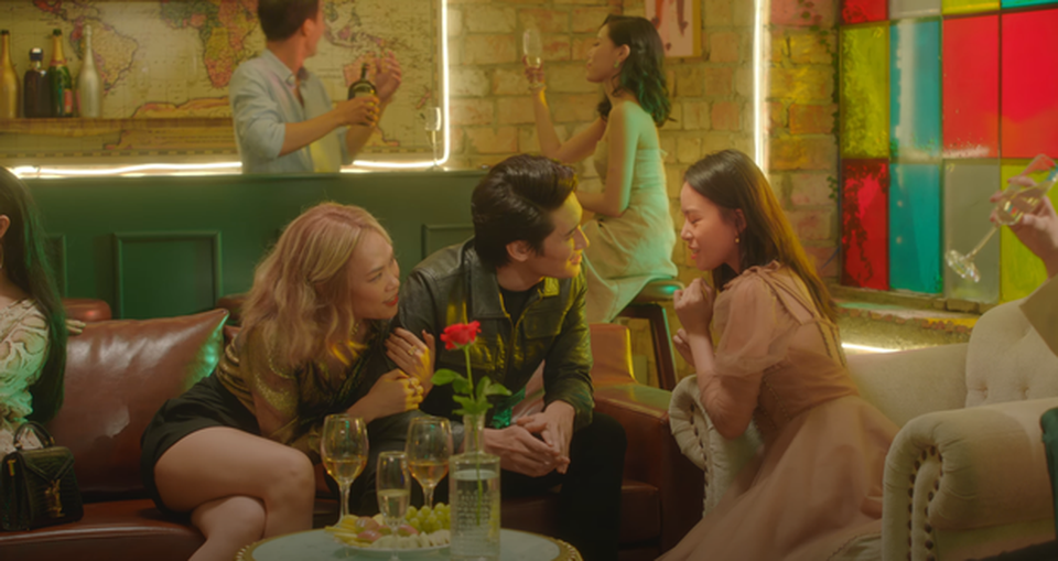 Nam chính trong MV mới của Mỹ Tâm là “hot boy bóng chuyền” cao 1m95 - 4 Nam chính trong MV mới của Mỹ Tâm là “hot boy bóng chuyền” cao 1m95 - 4