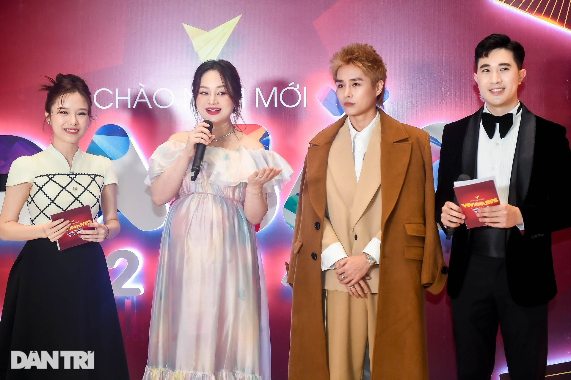 VTV Awards 2023: Dàn diễn viên, MC hot dự thảm đỏ - 5 VTV Awards 2023: Dàn diễn viên, MC hot dự thảm đỏ - 5