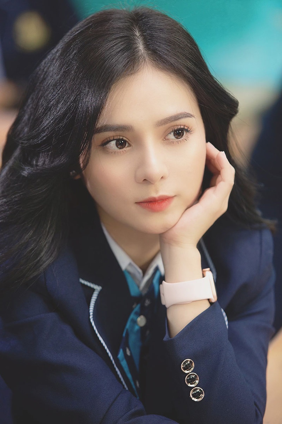Nữ MC “đậm nét ngây thơ” gây sốt với ảnh đồng phục học sinh - 3 Nữ MC “đậm nét ngây thơ” gây sốt với ảnh đồng phục học sinh - 3