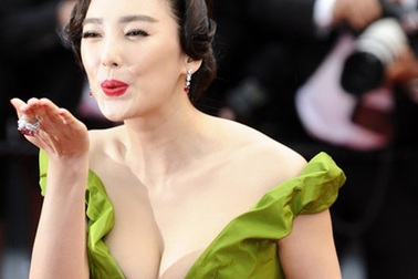 "Mỹ nhân ngư" Trương Vũ Kỳ bị chồng tố ngoại tình