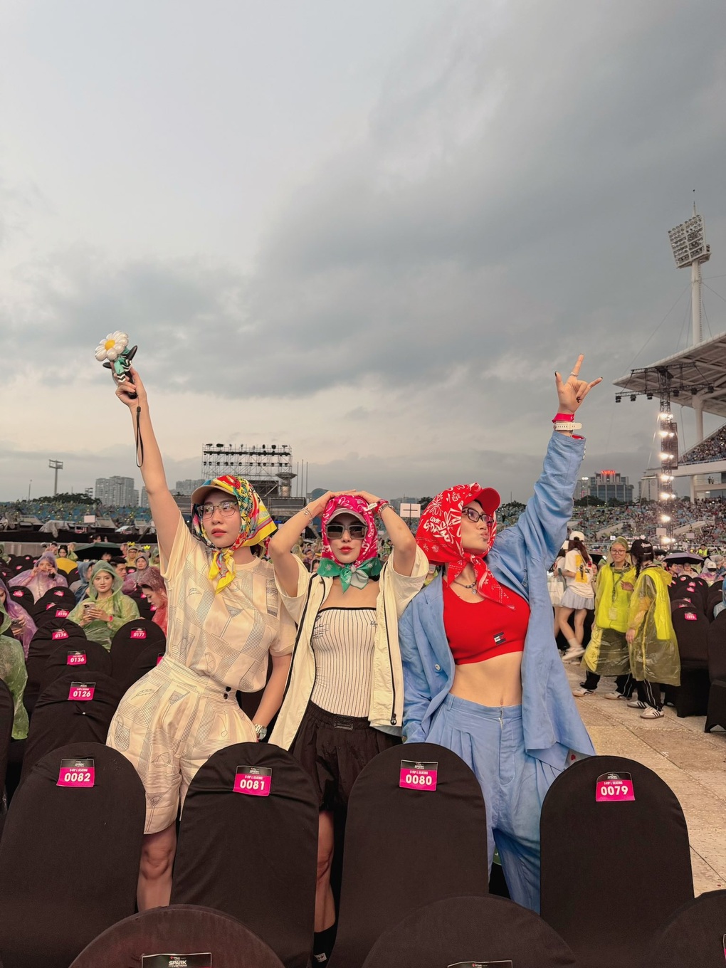 Diệu Nhi kể khoảnh khắc gặp G-Dragon: Chân tay tôi run rẩy, mắt mờ - 2 Diệu Nhi kể khoảnh khắc gặp G-Dragon: Chân tay tôi run rẩy, mắt mờ - 2