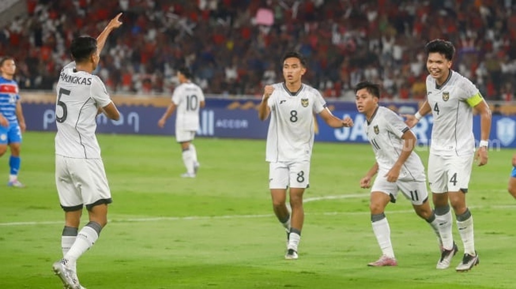 គ្រូបង្វឹក U23 ឥណ្ឌូណេស៊ី ទទួលស្គាល់ថាមិនដឹងច្បាប់នៃការប្រកួត U23 អាស៊ីអាគ្នេយ៍ - ១ HLV U23 Indonesia thừa nhận không biết luật giải U23 Đông Nam Á - 1