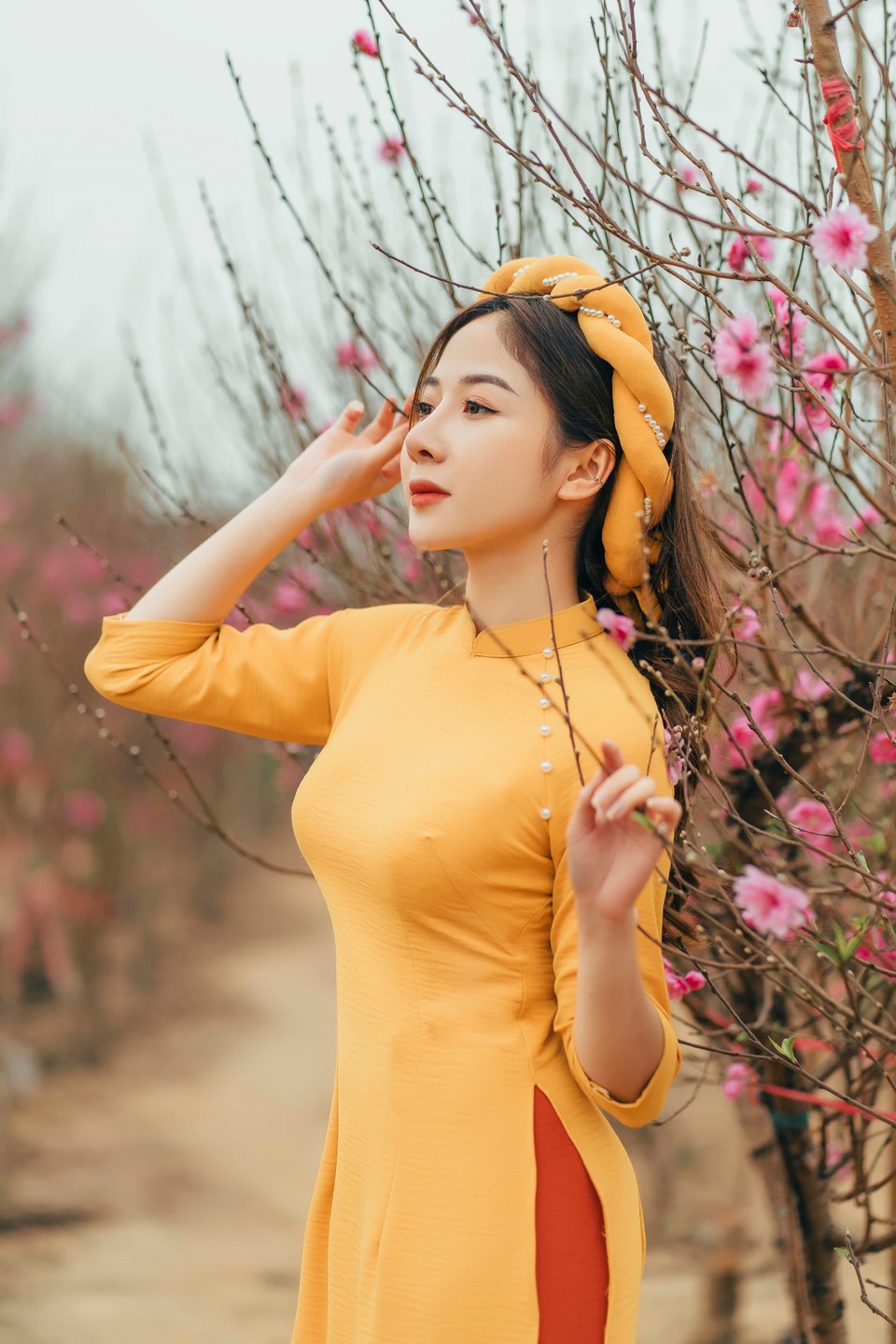 Nữ sinh Báo chí xúng xính áo dài đón Xuân sang - 9 Nữ sinh Báo chí xúng xính áo dài đón Xuân sang - 9