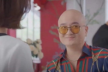 NTK Cao Minh Tiến ngượng ngùng đóng vai mê trai trong "Thương ngày nắng về"