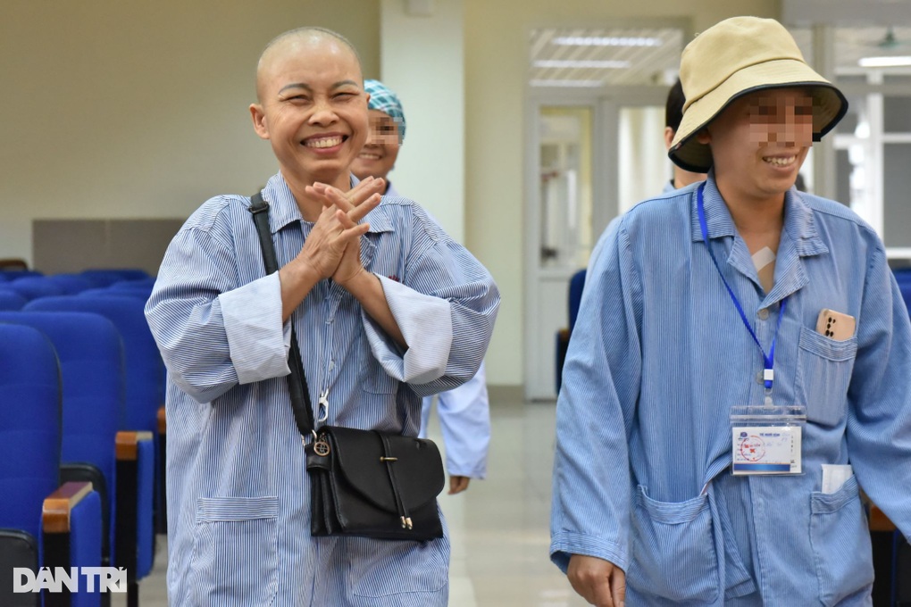 Ngày quên bệnh tật của những bệnh nhân ung thư - 2 Ngày quên bệnh tật của những bệnh nhân ung thư - 2