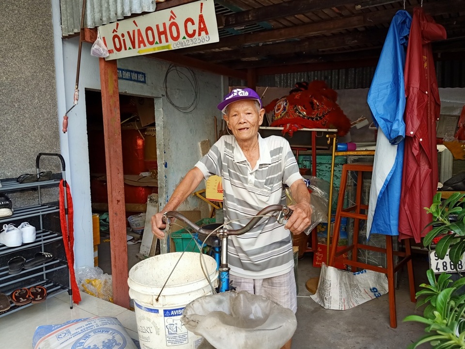 Cụ ông 83 tuổi gắn bó với nghề nuôi cá cảnh từ 6 cặp cá thia lia - 6 Cụ ông 83 tuổi gắn bó với nghề nuôi cá cảnh từ 6 cặp cá thia lia - 6