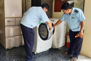 12 tấn máy lạnh, máy giặt cũ nhập lậu bị bắt giữ