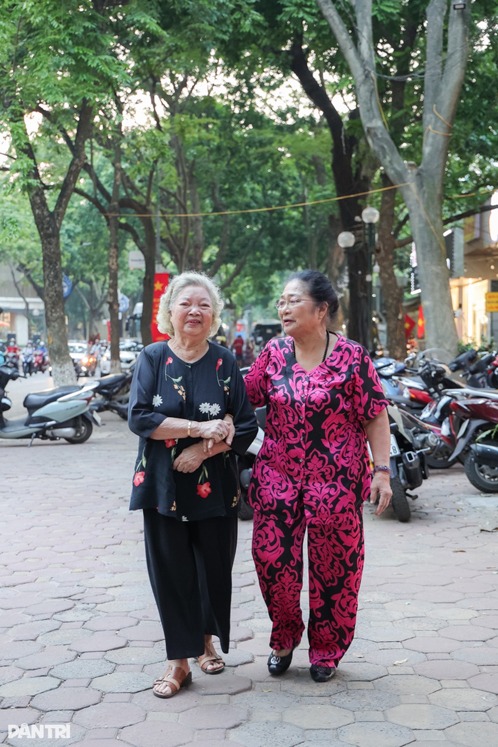 Lê Mai - Kim Xuyến: Tình bạn hiếm có của hai mỹ nhân màn ảnh một thời - 8 Lê Mai - Kim Xuyến: Tình bạn hiếm có của hai mỹ nhân màn ảnh một thời - 8